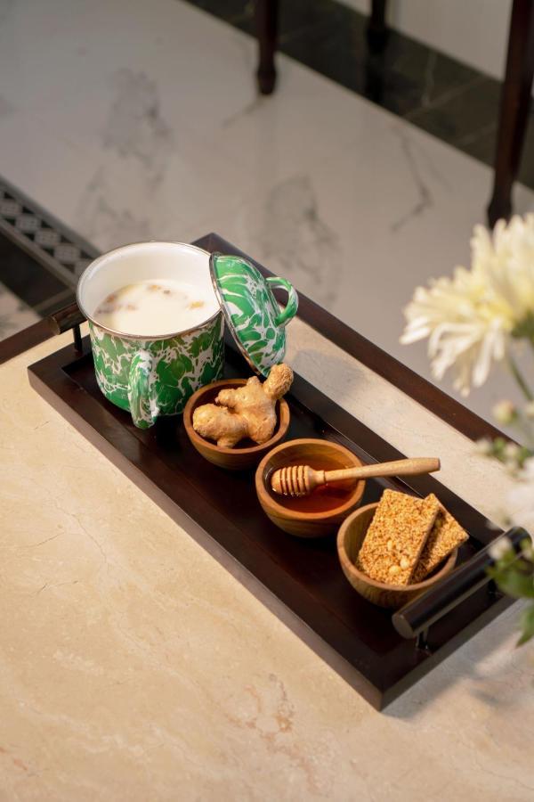 Surakarta  Mahalaya The Legacy Hotel מראה חיצוני תמונה