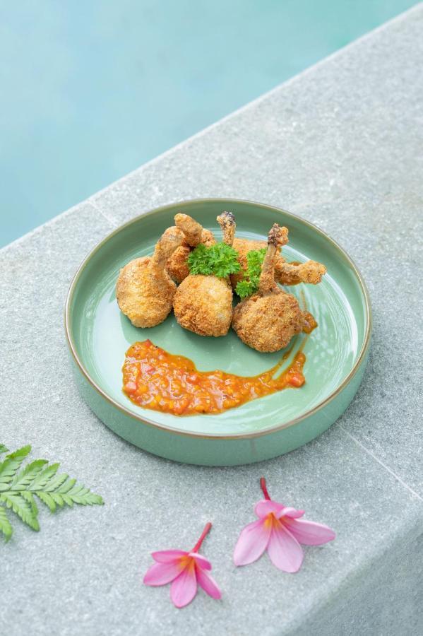 Surakarta  Mahalaya The Legacy Hotel מראה חיצוני תמונה