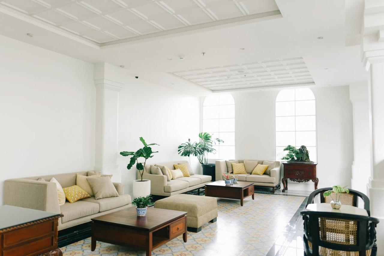 Surakarta  Mahalaya The Legacy Hotel מראה חיצוני תמונה
