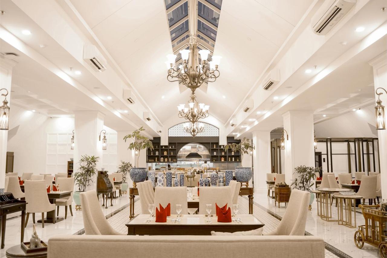 Surakarta  Mahalaya The Legacy Hotel מראה חיצוני תמונה